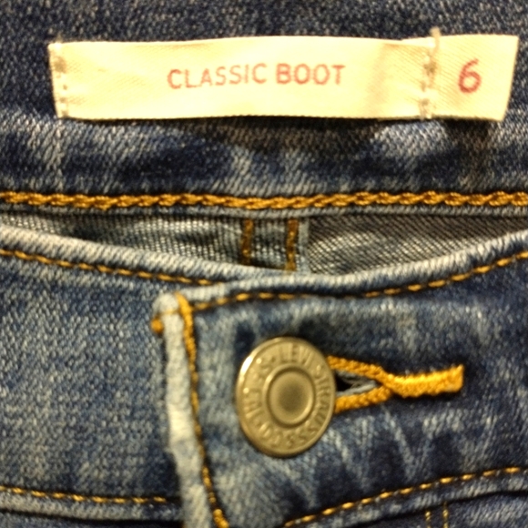 Great Pair of Levi's!! - Picture 5 of 5